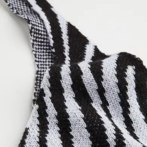 H&M | Zebra Print Knit Dress - Picture 3 of 10